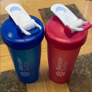 2 Blender Bottles